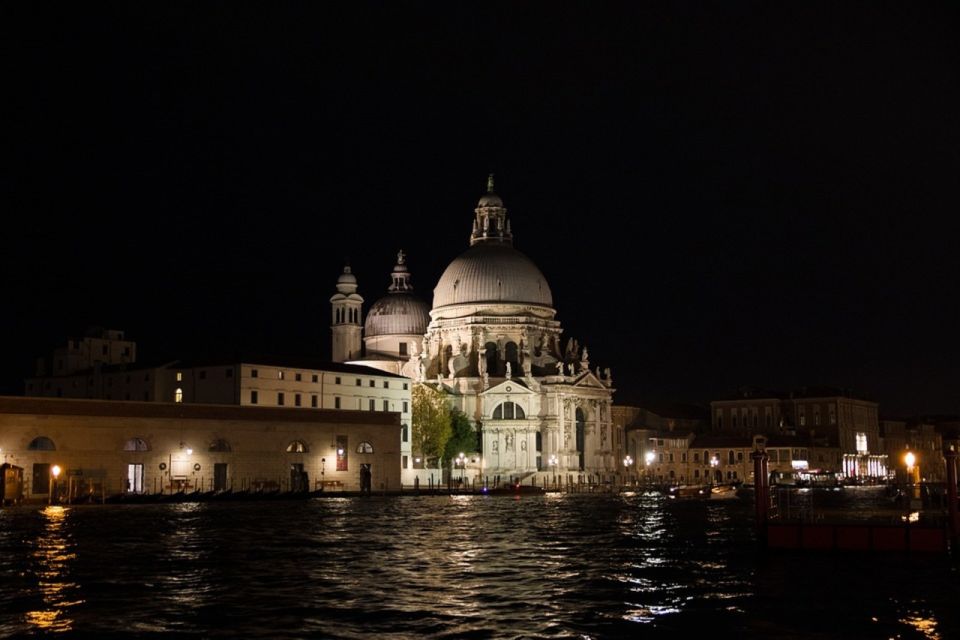 Venice: 2-Hour Private Walking Tour at Night - Hidden Secrets and Local Storytelling That Goes Beyond the Usual Notes