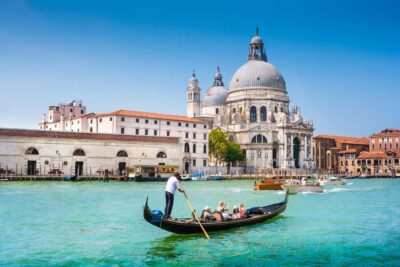 Venice: 30 minutes Enchanting Gondola Ride - 30 Minutes That Don’t Feel Like a Full Day