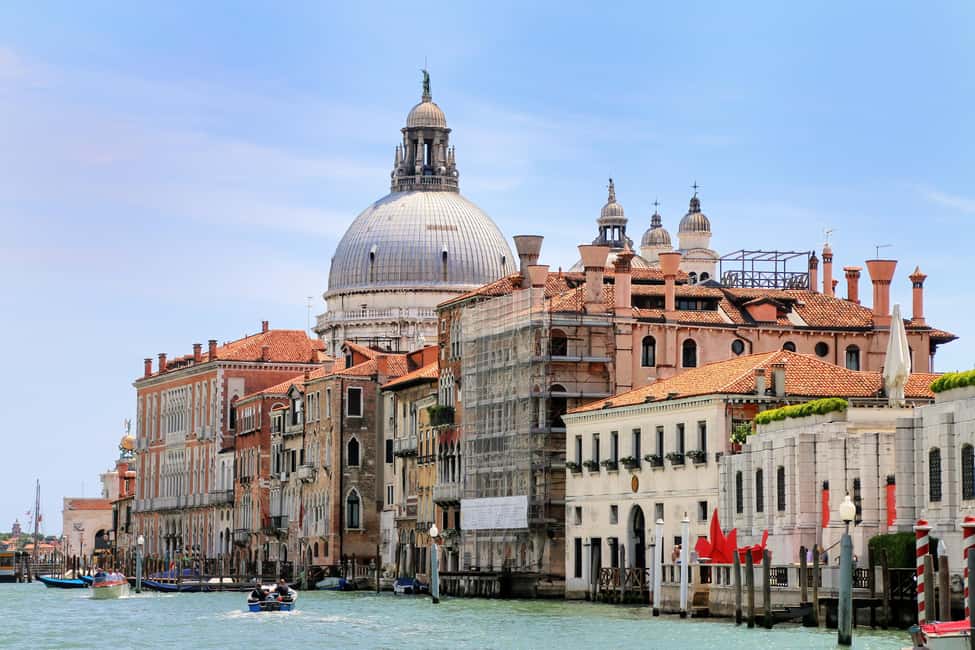 Venice: 30 minutes Enchanting Gondola Ride - Rider Reality Check: What You Should Expect From the Gondolier