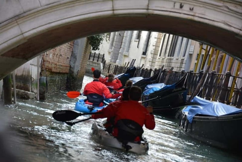 Venice: 60' Quick Kayak Tour of Venice with guide - Quick Kayak Tour Highlights You’ll Feel on the Water
