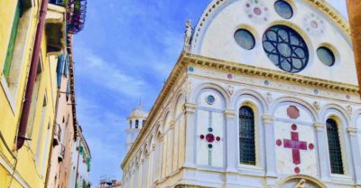 Venice Art and Architecture Private Walking Tour - Meeting at Campo San Bartolomeo: the easiest launch for a 2-hour walk