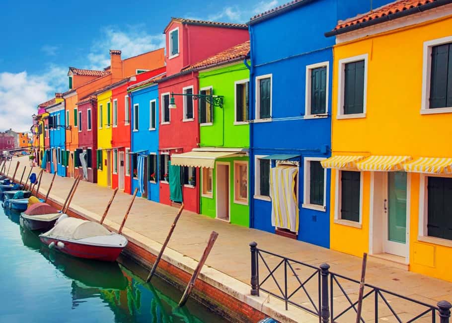 Venice: Basilica, Doge's Palace, Gondola and Lagoon Islands - Burano: colors, canals, and a second-day rhythm that feels calmer
