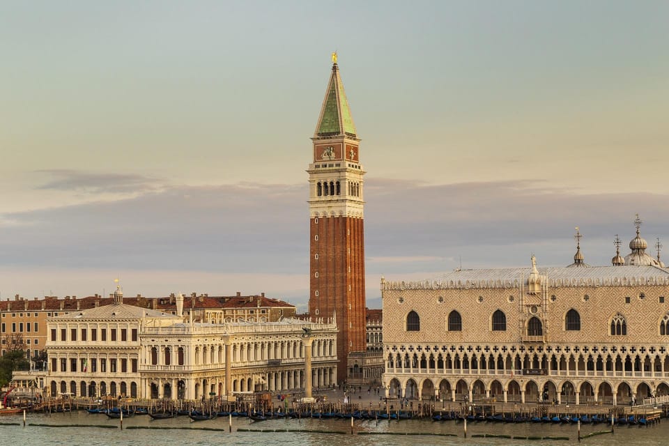 Venice: Basilica+ Doge's Palace+ Lagoon Islands-Guided Tour - The speedboat legs to Murano and Burano: efficient lagoon time