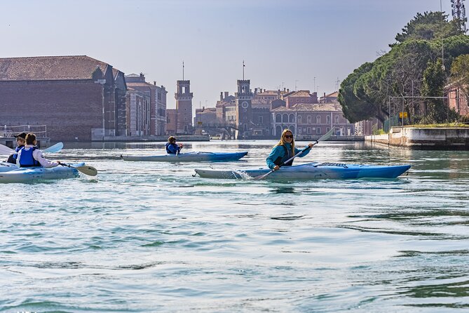 Venice Beginner's Kayak Tour: train & visit the Medieval Arsenal - Entering a Real Rowing Club and Learning to Paddle Correctly