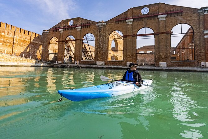 Venice Beginner's Kayak Tour: train & visit the Medieval Arsenal - Water Conditions: Waves, Boat Traffic, and How to Think About It