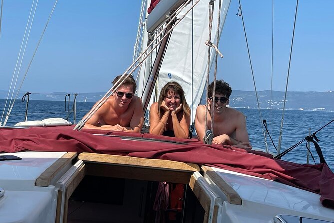 Venice Boat Tour with Aperitif and Music on a Sailing Boat - Self-Guide on Request: The Story Hook That Makes the Sights Stick
