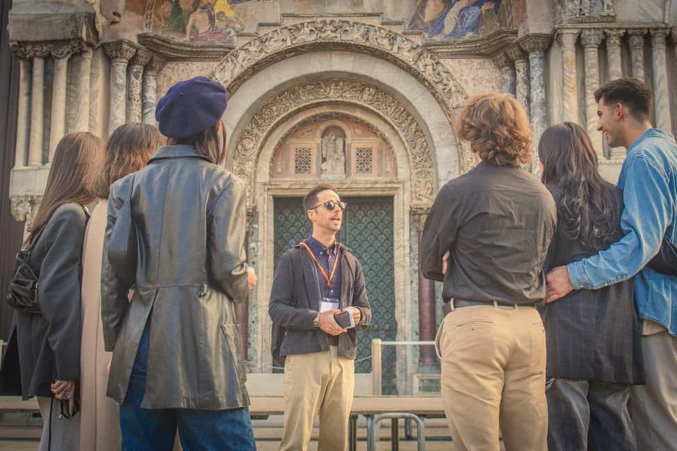 Venice: Byzantine Tour and Skip-the-Line St Mark's Basilica - Entering St. Mark’s Basilica without the worst line