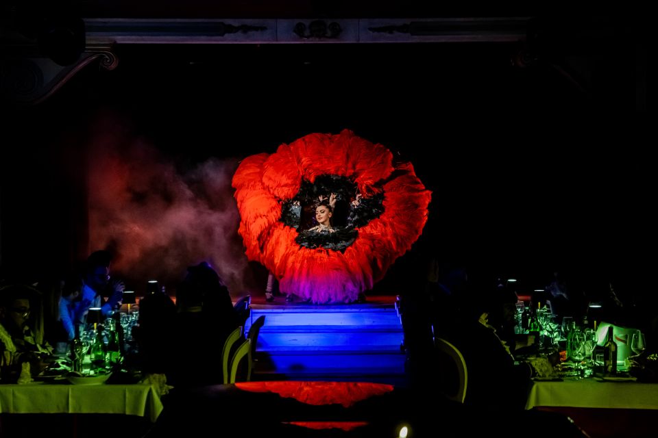 Venice: Cabaret Dinner Show - The 5-Course Gala Dinner: Landfare, Seafood, or Vegetarian