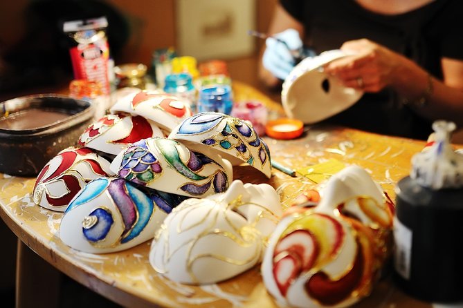 Venice: Casanova Charm Carnival Treasure Hunt - Pace, Group Size, and What You Should Plan For