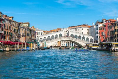 Venice City Center Guided Walking Tour - Semi-Private 12ppl Max - From Ponte di Rialto to Market-Time Squares