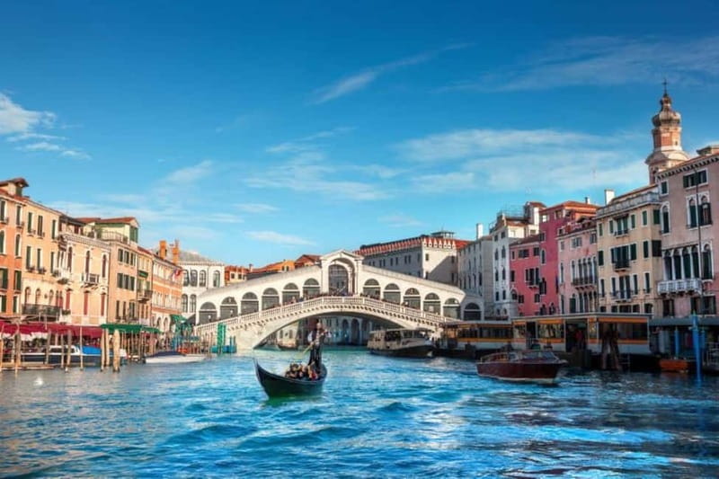 Venice: City Pass 30+ sights, St. Marks Museums & Gondola - Gondola Ride on the Grand Canal: The Included Magic Moment