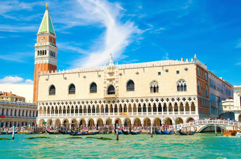 Venice City Walking Tour with an APP - Doge’s Palace and the Bridge of Sighs: art, power, and what to look for