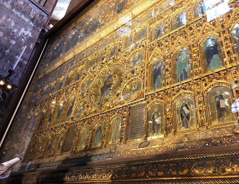 Venice Combo: Gondola, St. Mark’s Basilica Pala d'Oro option - What you’ll focus on inside the Golden Basilica