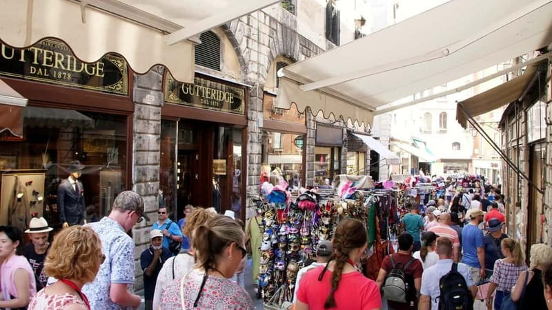 Venice : Discover Venice On Hidden Gems Guided Walking Tour - The Bridge Between Sights: Moving Through Narrow Alleys and Squares