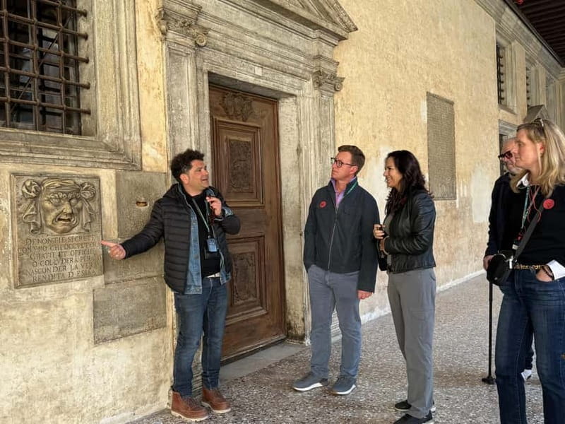 Venice: Doge Palace Guided Tour & Secret Itineraries Option - Royal Palace Access and the Self-Guided Options After Your Tour