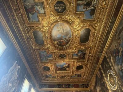 Venice: Doge's Palace and St. Mark's Basilica Guided Tour - St. Mark’s Basilica: Mosaics, Eastern Motifs, and the Treasures Story