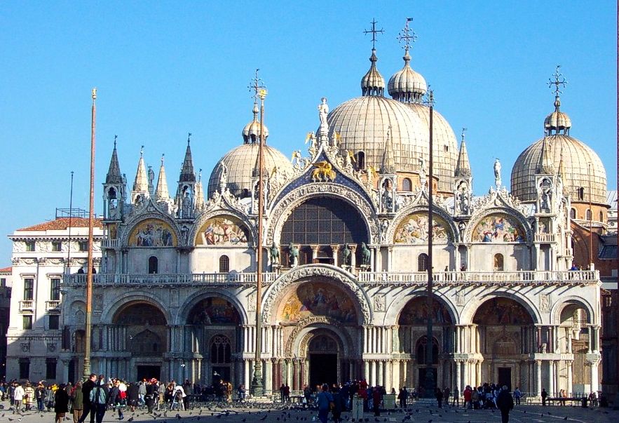 Venice: Doge's Palace and St. Mark's Private Walking Tour - Bridge of Sighs: crossing with the prisoner perspective