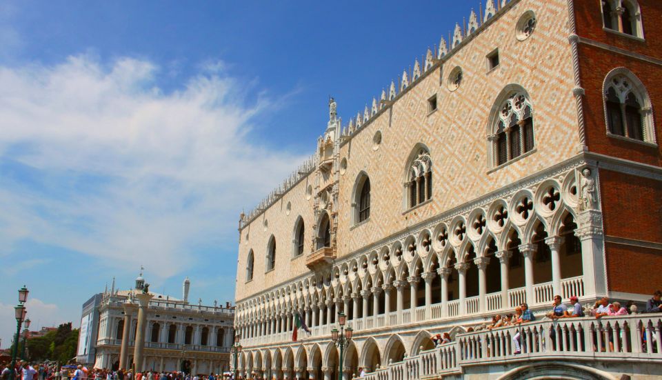 Venice: Doge's Palace, Bridge of Sighs & Prisons Guided Tour - Royal Palace stops at St. Mark’s: Sissi rooms and Napoleon’s hall