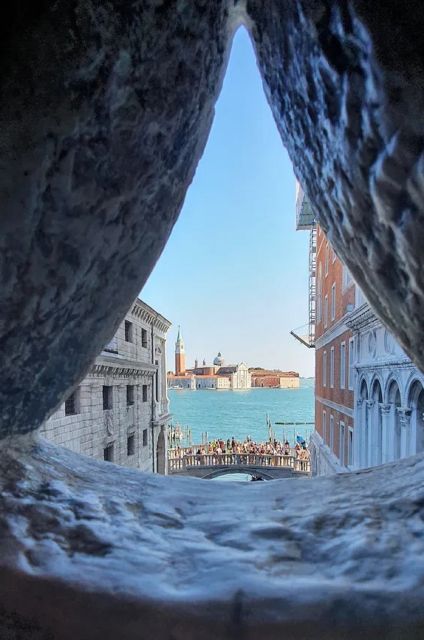 Venice: Doge's Palace & Bridge of Sighs Small Group Tour - From Courtyard Views to the Walk You Actually Came For