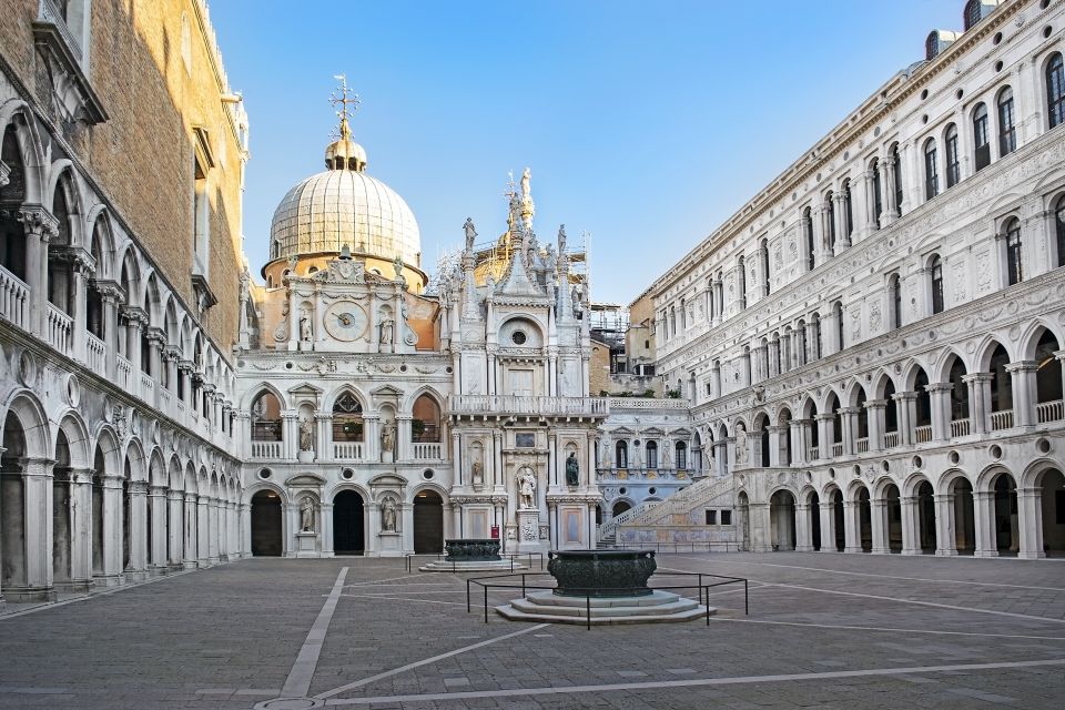 Venice: Doge's Palace & Bridge of Sighs Small Group Tour - English Guide, Small Group Pace, and a Real Sense of Flow