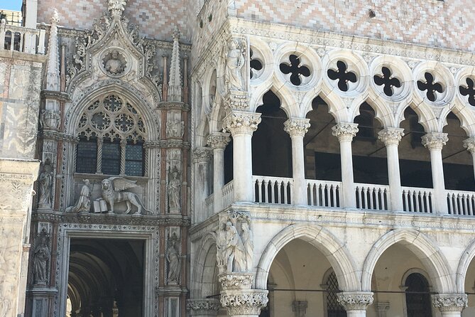 Venice Doge's Palace Guided Tour & SECRET ITINERARIES Option - Priority tickets, prisons access, and what’s not included