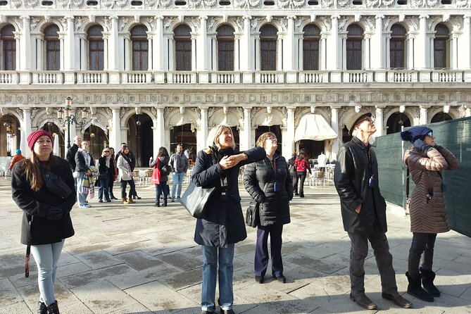 Venice: Doge's Palace Guided Tour With Tickets & Optional Gondola - Arriving at Piazza San Marco without the stress