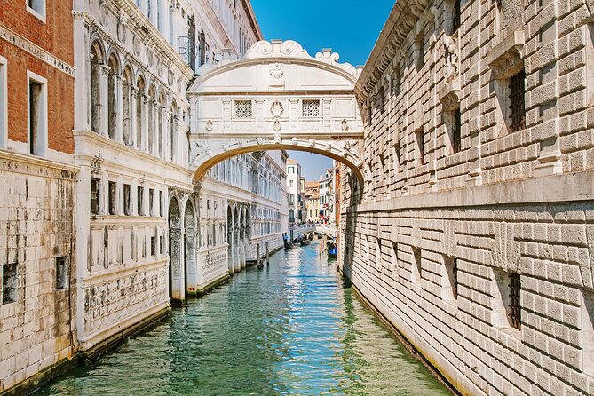 Venice: Doge’s Palace Prisons & Secret Itineraries Guided Tour - Bridge of Sighs to the New Prison: the famous crossing, with context