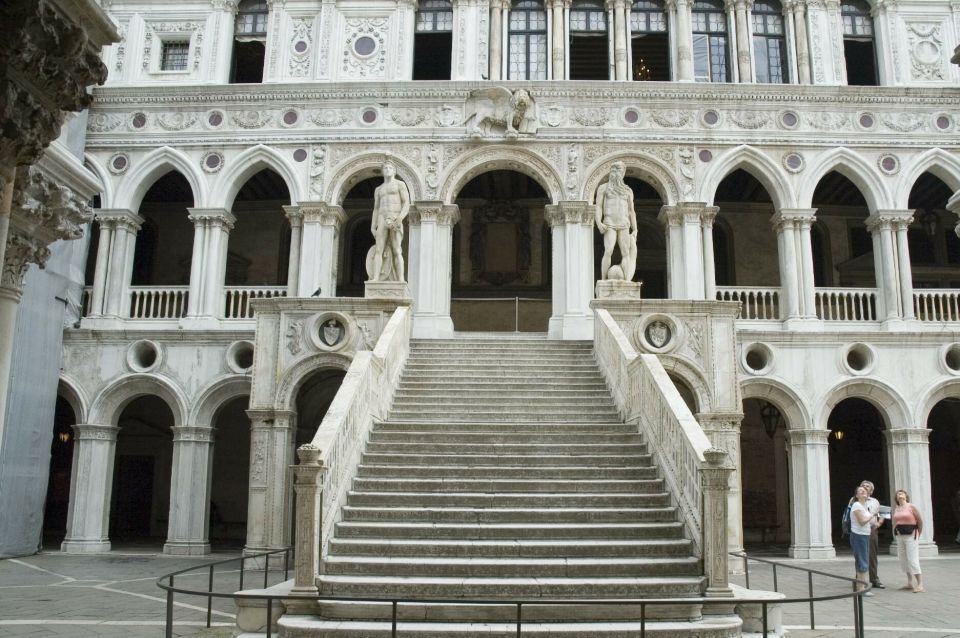 Venice: Doge's Palace & St. Mark's Basilica Tour - Finding the group: Calle Larga de L’ascension (and no, you can’t be late)