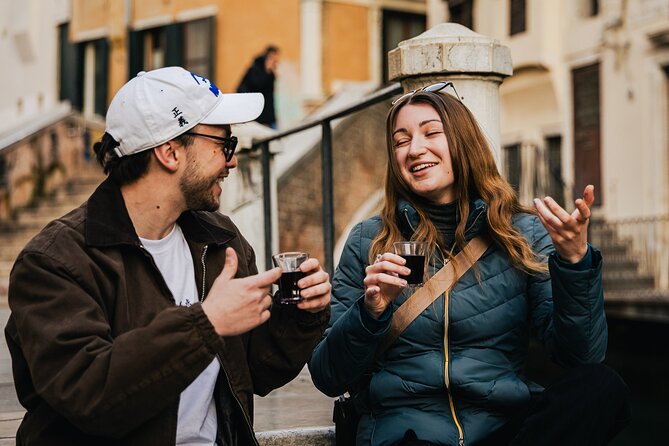 Venice Evening Food Tour: Bites, Drinks & Sit-Down Dinner - Stop 5: Cannaregio Gelato Finish with Two Scoops