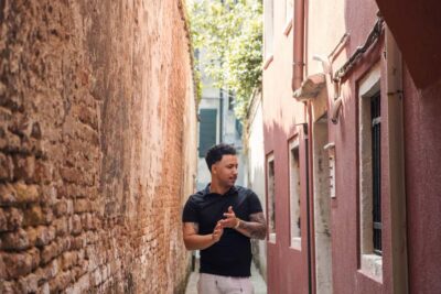 Venice: Exclusive Photoshoot in Hidden Locations - Where You Meet in Venice: Accademia or Santa Lucia