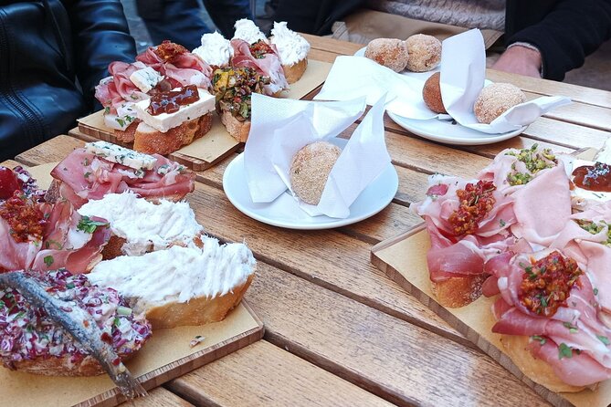 Venice Food Tour - What you’ll actually eat and drink: wine, cicchetti, and more