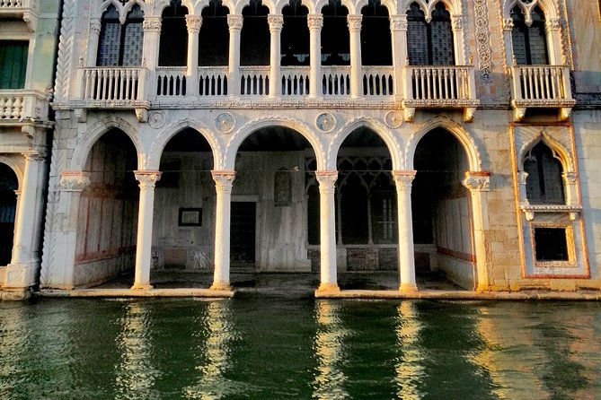 Venice for First-Timers: Essential Private Tour - What really causes acqua alta: moon, wind, and pressure