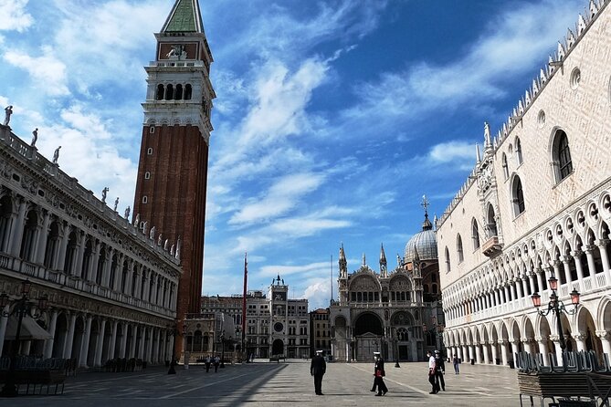 Venice for Kids: Family-Friendly Small-Group Walking Tour - Why a kid-focused walk helps in Venice’s maze
