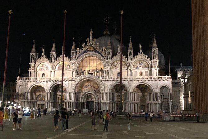 Venice: Ghosts and Legends Evening Private Walking Tour - Private guide storytelling: legends, mystery, and real-local delivery