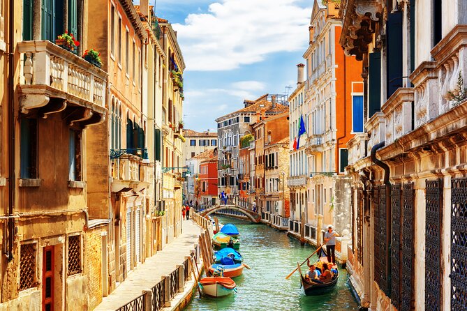 Venice: Hidden Gems Walking Tour with a Local Guide - The Vox City App: Your After-Tour “Second Act”