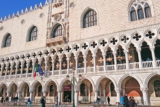 Venice highlights and hidden gems Small Group walking tour - Where it starts and how the route flows to St Mark’s