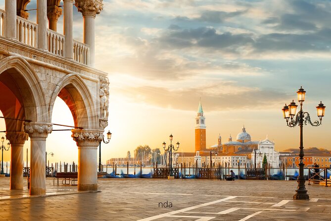 Venice Highlights Self Guided Scavenger Hunt and Walking Tour - Teatro La Fenice and the walk toward St Mark’s Square