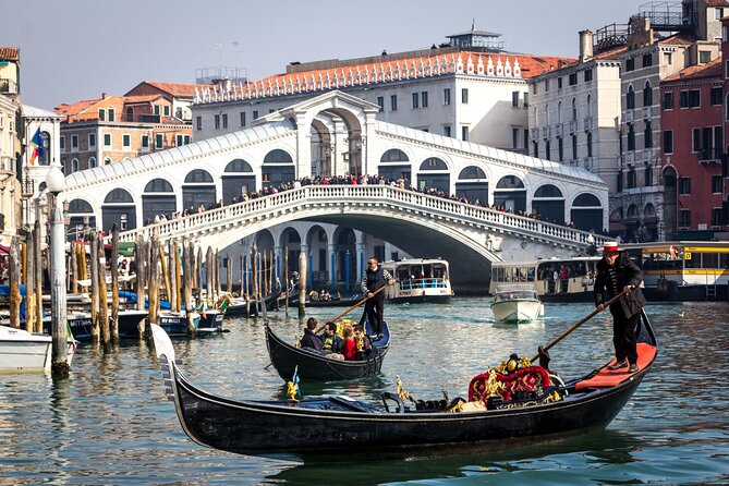 Venice Highlights Self Guided Scavenger Hunt and Walking Tour - Saint Mark’s Basilica and Doge’s Palace: iconic stops with app-led focus