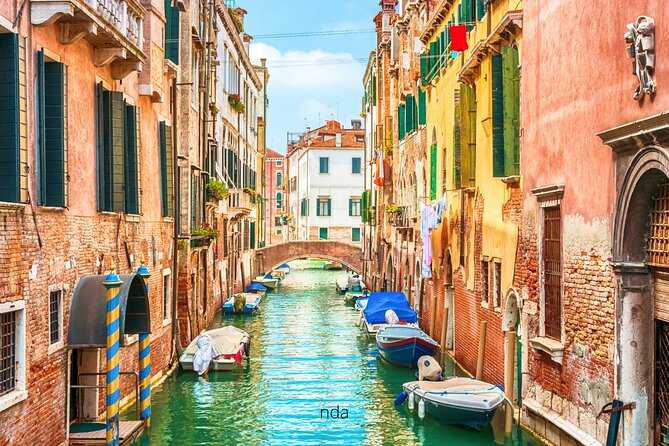 Venice Highlights Self Guided Scavenger Hunt and Walking Tour - Languages and team fun: making the app work for you
