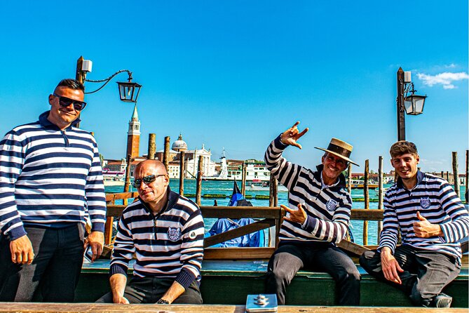 Venice Highlights with Local: Private Walking Tour & Gondola Ride - Stop 2: Scala Contarini del Bovolo and the Gothic-to-Renaissance blend