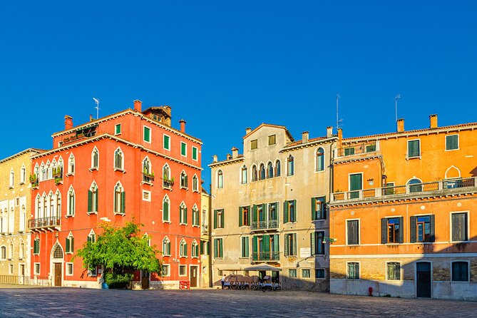 Venice: Holy Heist Self-Guided Adventure & Walking Game - Where you start at Ponte della Paglia—and how the route is paced