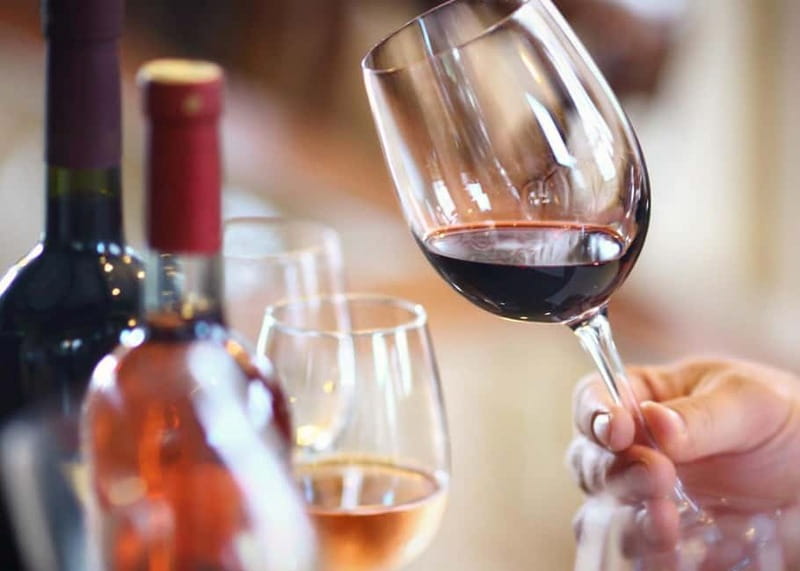 Venice: Italian Prosecco or Red Wine Tasting Expereince - A 40-Minute Venice Wine Lesson near Accademia Bridge