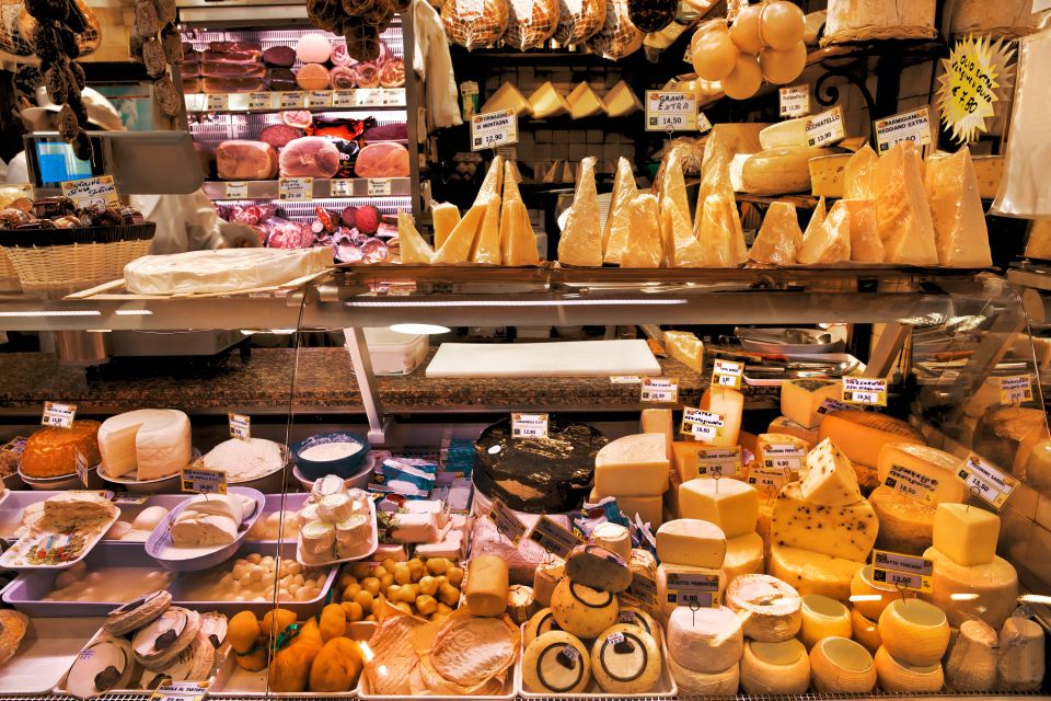 Venice: Market Tour and Meal at a Local's Home - Should You Book This Tour?
