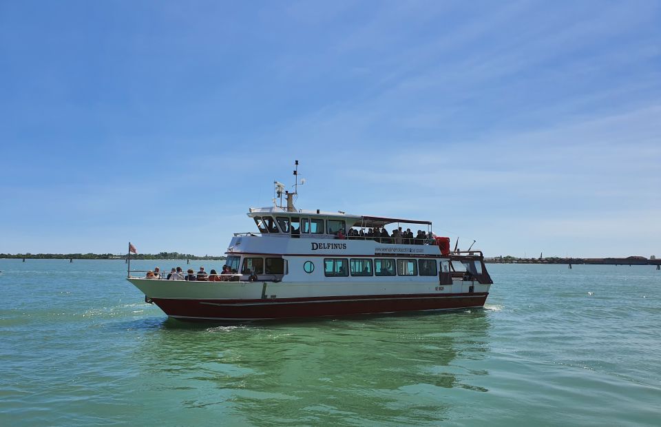 Venice: Murano & Burano Panoramic Boat Tour w/ Glassblowing - Murano Glass Factory: What the Glassblowing Shows You