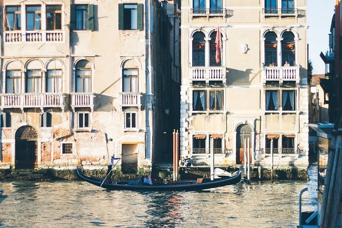 Venice Off the Beaten Path: Private Tour in Venice with a Local - Gondola history in the squero: where boats are still made and restored
