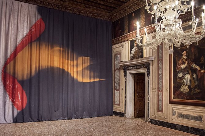 Venice Palazzo Mocenigo: History of Textile, Costume and Perfume - Temporary Displays and the Real-Life Museum Experience