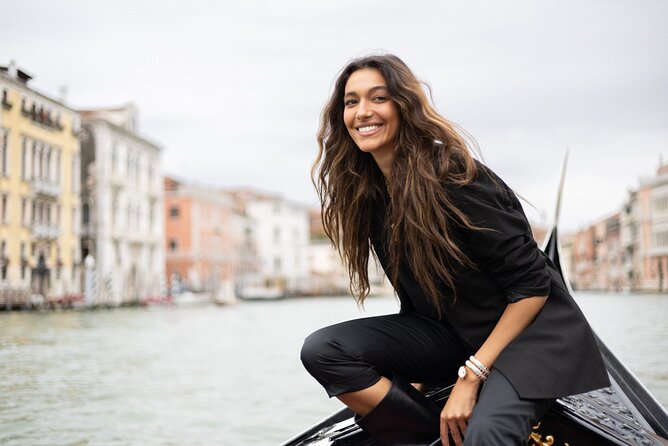 Venice Portrait Photoshoot - Making Memories - St. Mark’s Square start: setting the plan before you wander