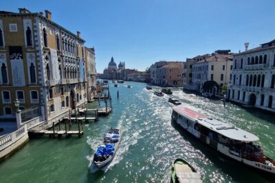 Venice Private Walking Tour - Rialto Bridge First: The Oldest Canal Crossing With Real View Power