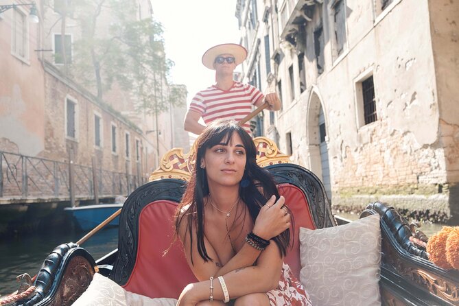 Venice Professional Photoshoot (up to 6 people included) - Key highlights worth planning for
