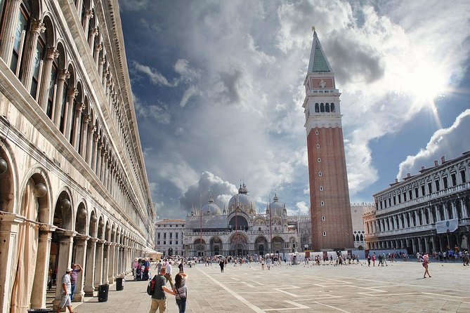 Venice Saint Mark's Basilica and gondola tour in the morning - Language, Guide Quality, and Why It Can Vary